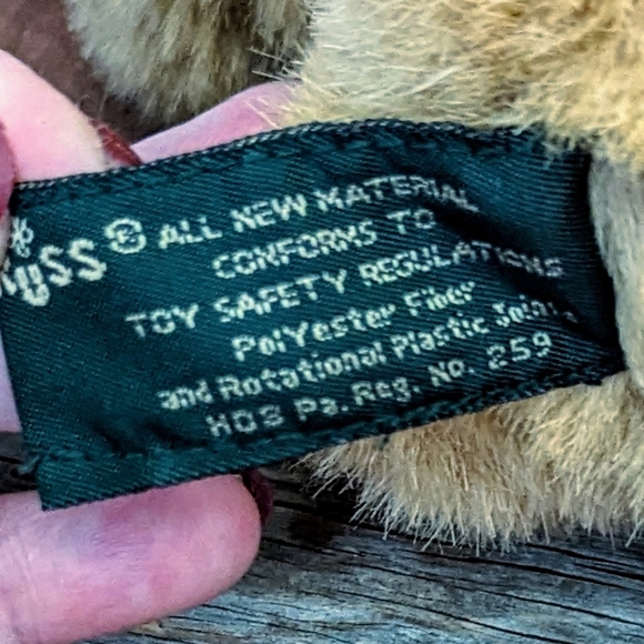 Vintage Russ Berrie & Co "Eureka" Fully Jointed Plush Bear - Picture 7 of 13